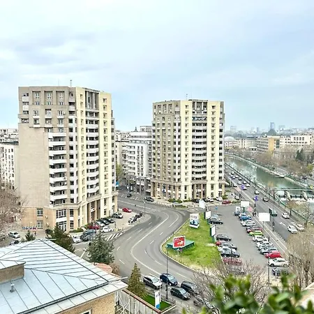 Parliament Skytower Apartment Bucharest Exterior photo